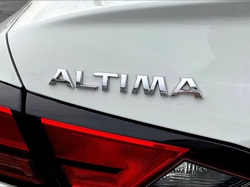 Used 2022 Nissan Altima 2.5 S image 25