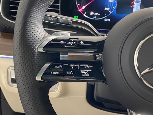 New 2026 Mercedes-Benz GLS 580 4MATIC image 18