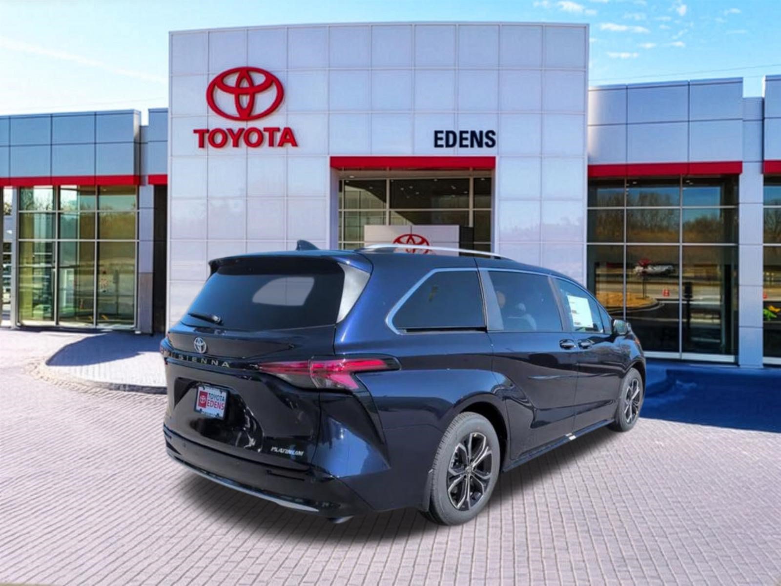 New 2026 Toyota Sienna Platinum AWD/4WD image 3