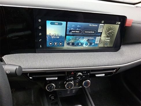 New 2025 Nissan Kicks SV w/ SV Premium Package image 8