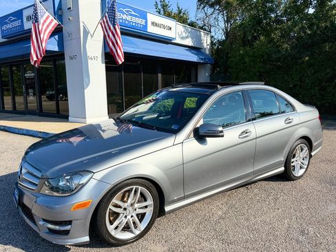 Used 2013 Mercedes-Benz C 300 4MATIC Sedan w/ Multimedia Pkg image 26