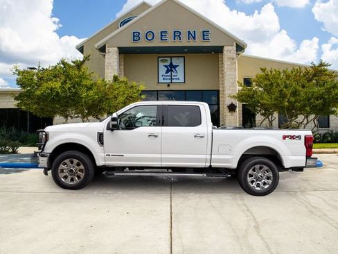Used 2018 Ford F250 Lariat w/ Lariat Ultimate Package AWD/4WD image 2