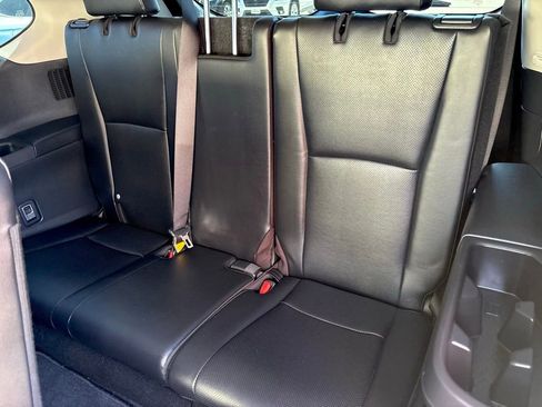 Used 2024 Toyota Grand Highlander XLE image 26