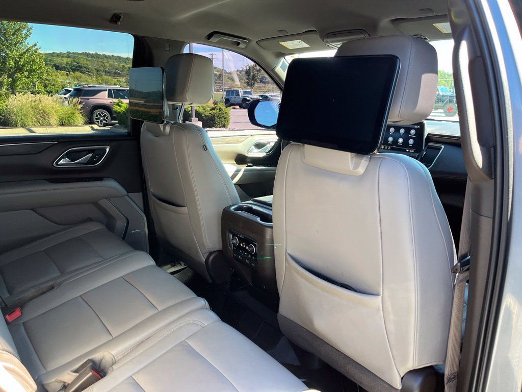 Used 2021 Chevrolet Tahoe Z71 w/ Z71 Off-Road Package AWD/4WD image 23