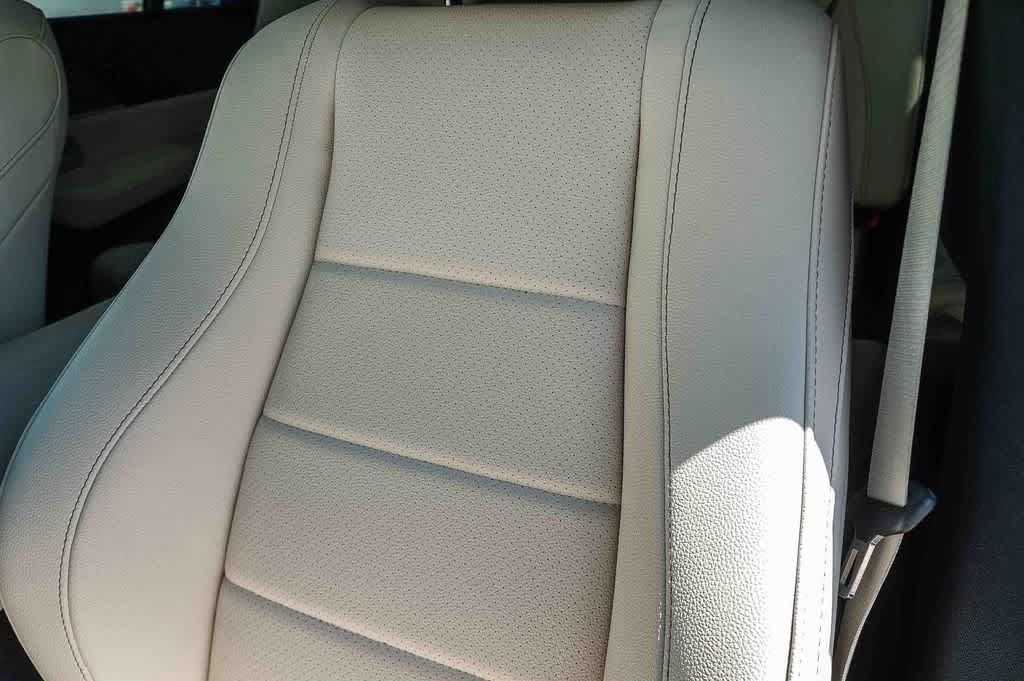 Used 2024 Mercedes-Benz GLS 450 4MATIC image 28