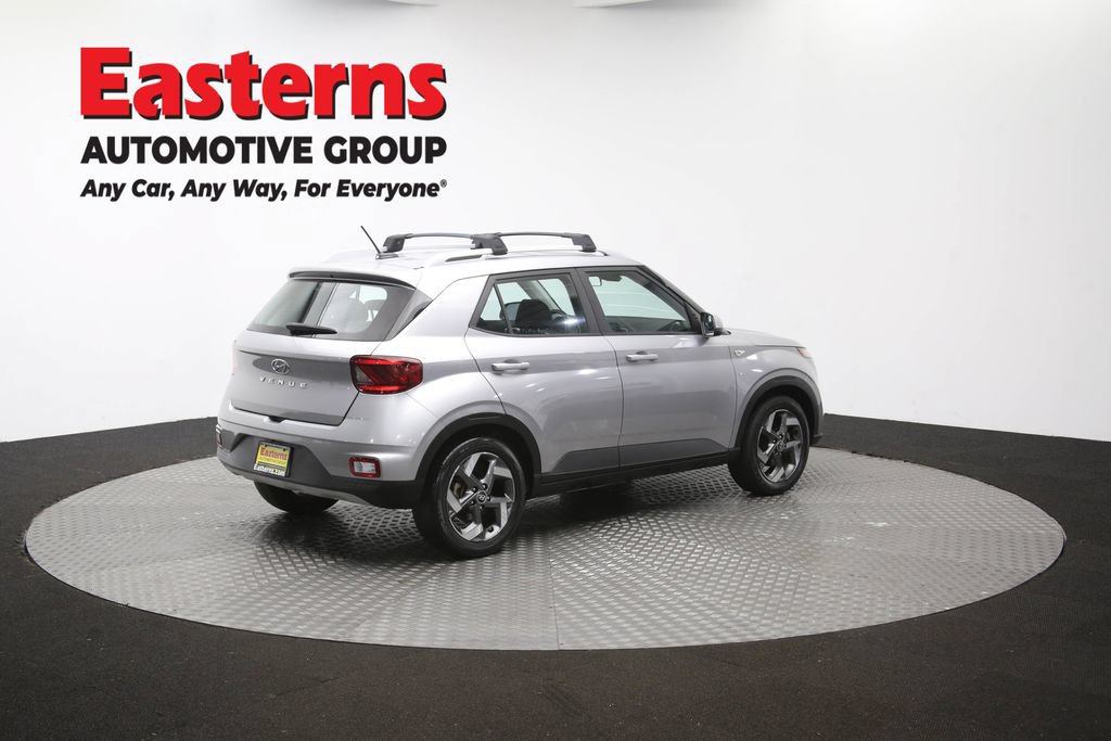 Used 2023 Hyundai Venue SEL FWD image 45