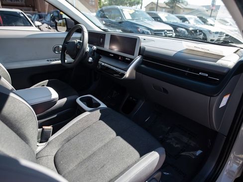 Used 2022 Hyundai Ioniq 5 SE w/ Cargo Package image 12