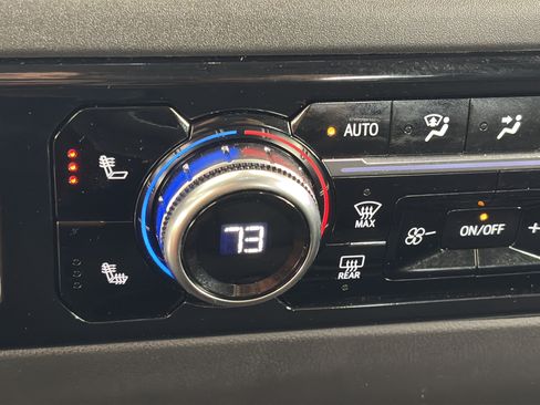 Certified 2025 GMC Sierra 1500 Elevation AWD/4WD image 25