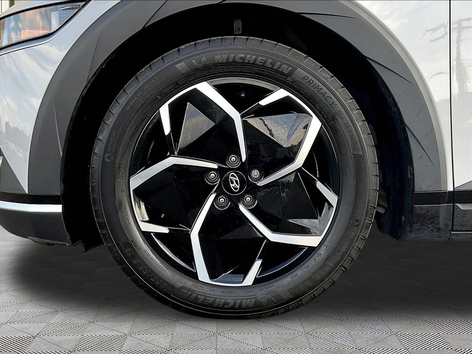 Used 2024 Hyundai Ioniq 5 SEL RWD image 33