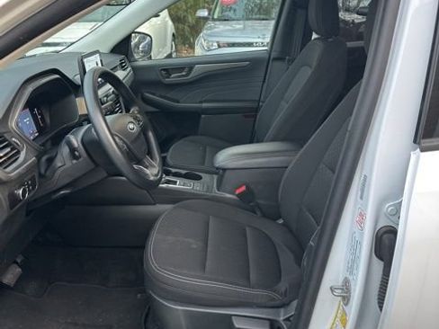 Used 2025 Ford Escape Active image 20