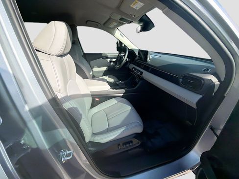 Certified 2023 Honda Pilot EX-L image 32