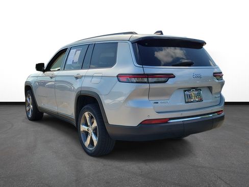 Used 2022 Jeep Grand Cherokee L Limited AWD/4WD image 3