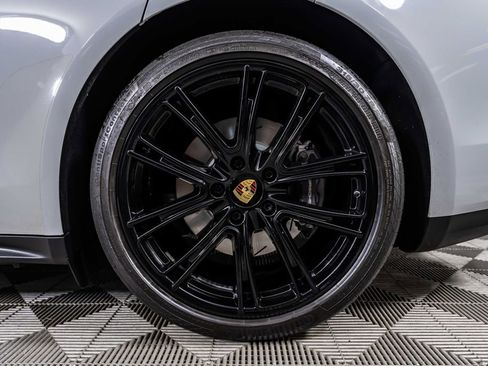 Used 2020 Porsche Panamera Base image 39