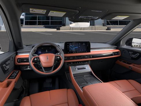 New 2025 Lincoln Aviator Reserve w/ Jet Appearance Package image 9