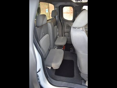 Used 2019 Nissan Frontier S image 26