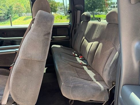 Used 2001 Chevrolet Silverado 2500 Extended Cab LS w/ Snow Plow Prep Pkg AWD/4WD image 13