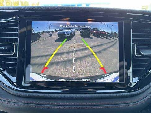 Used 2023 Dodge Durango GT image 19