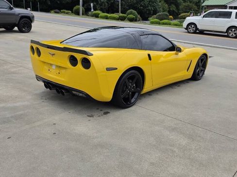 Used 2011 Chevrolet Corvette Coupe w/ Preferred Equipment Group RWD image 5