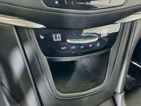 Used 2019 Cadillac XT5 Luxury AWD/4WD image 15