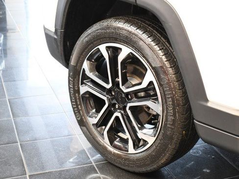 Used 2022 Jeep Compass Limited AWD/4WD image 36
