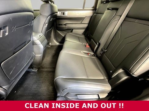 Used 2025 Hyundai Santa Fe SEL AWD/4WD image 19
