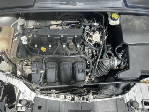 Used 2018 Ford Focus SE FWD image 9