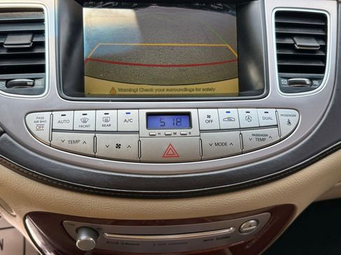 Used 2012 Hyundai Genesis 3.8 w/ Premium Pkg RWD image 47