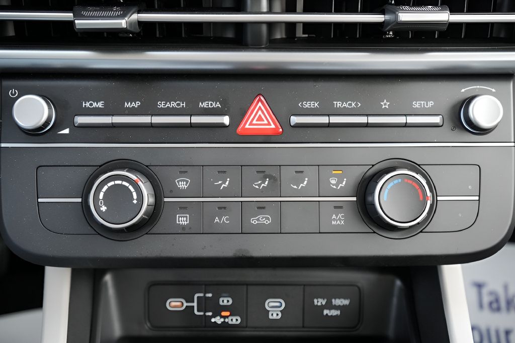 Certified 2026 Hyundai Tucson SE FWD image 32