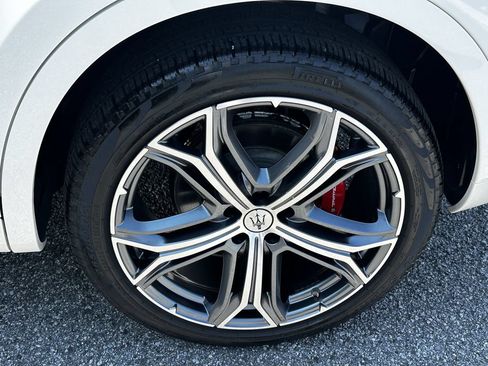 Used 2023 Maserati Levante GT AWD/4WD image 22