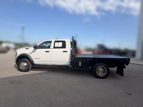 Used 2022 RAM 4500 Tradesman w/ Chrome Appearance Group AWD/4WD image 28