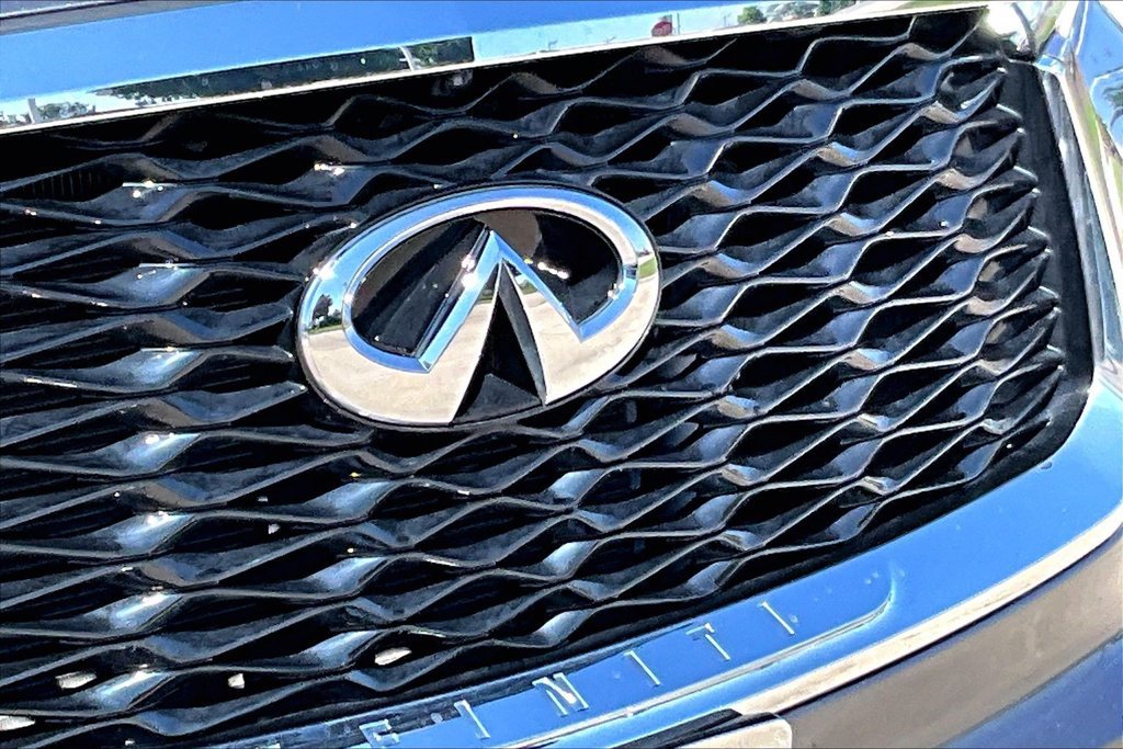 Certified 2023 INFINITI QX60 Luxe w/ Cargo Package AWD/4WD image 11