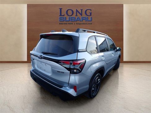 Certified 2025 Subaru Forester Premium image 11