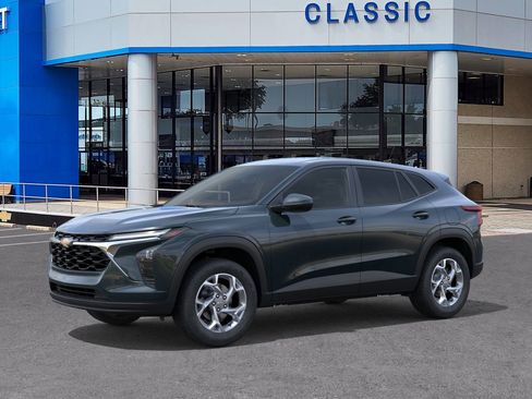 New 2026 Chevrolet Trax LS w/ LS Convenience Package image 2