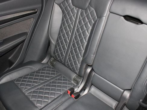 Used 2018 Audi SQ5 Premium Plus w/ Navigation Package image 40