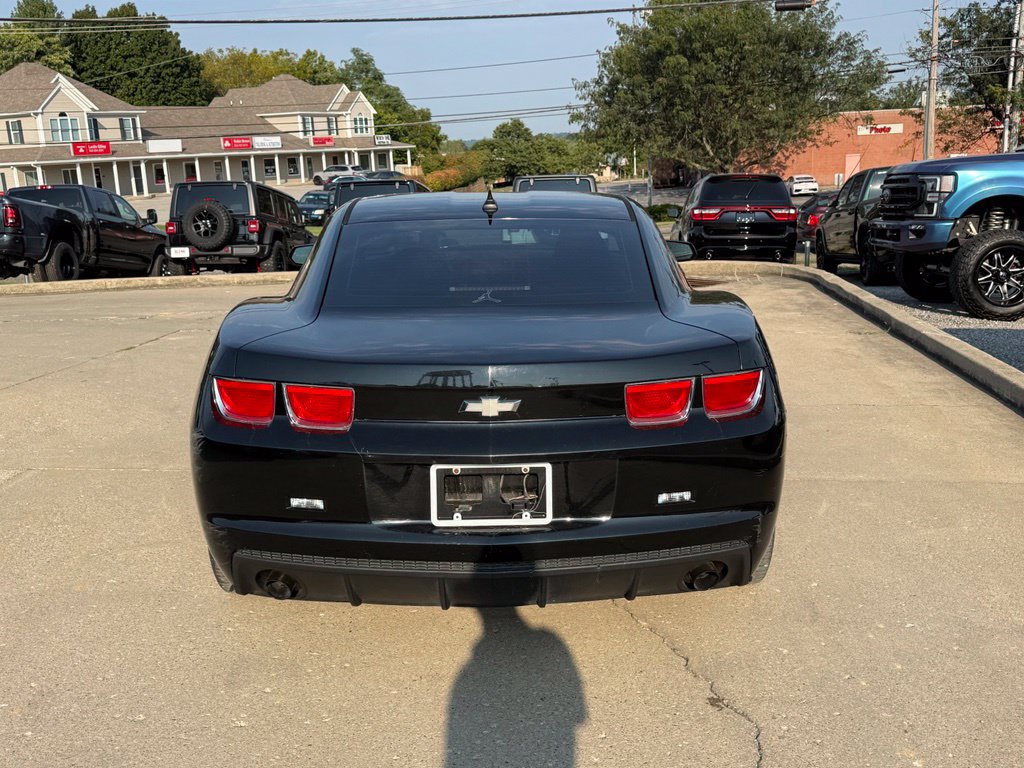 Used 2010 Chevrolet Camaro LT RWD image 7
