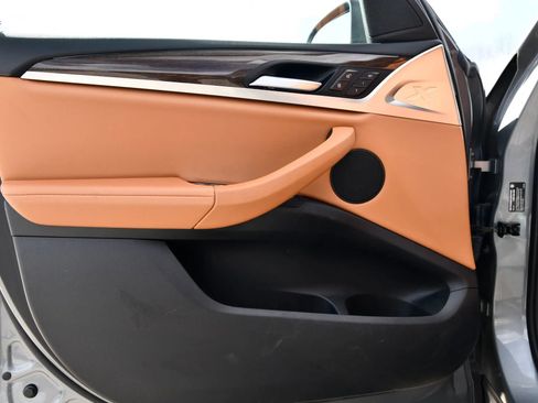 Used 2023 BMW X3 xDrive30i w/ Premium Package image 9