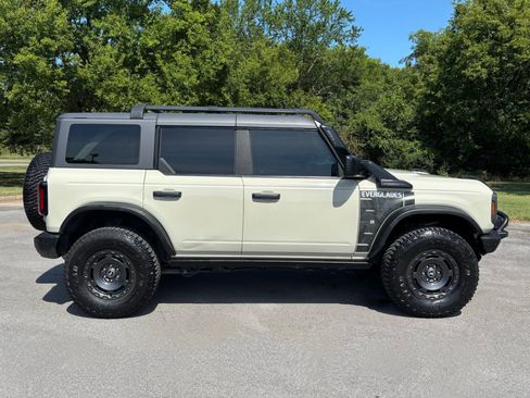 Used 2022 Ford Bronco Everglades AWD/4WD image 8
