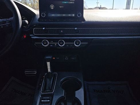 Used 2023 Honda Civic Sport image 14