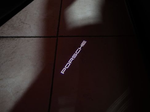 Used 2023 Porsche Taycan GTS image 30