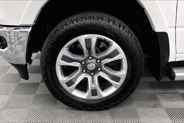 Used 2022 RAM 1500 Limited w/ Off-Road Group AWD/4WD image 10