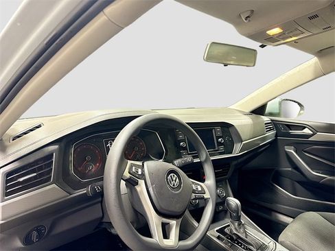 Used 2019 Volkswagen Jetta R-Line image 8