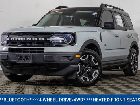 Used 2022 Ford Bronco Sport Outer Banks w/ Tech Package AWD/4WD image 2