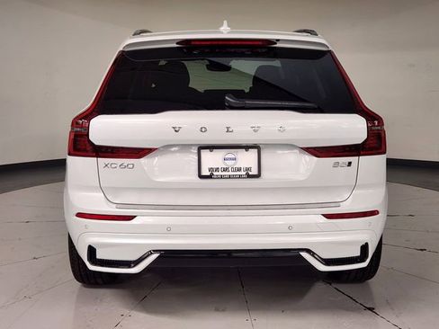 New 2026 Volvo XC60 B5 Ultra w/ Protection Package Premier AWD/4WD image 10
