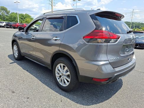 Used 2017 Nissan Rogue SV AWD/4WD image 5