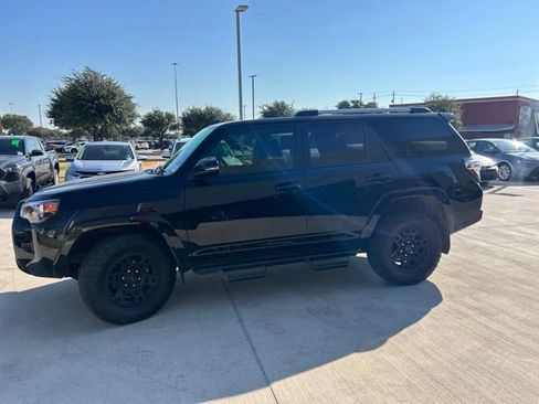 Used 2024 Toyota 4Runner SR5 Premium RWD image 9