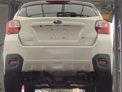 Used 2016 Subaru Crosstrek 2.0i Premium AWD/4WD image 7