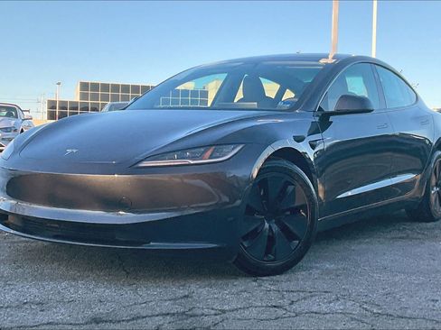 Used 2025 Tesla Model 3 Long Range image 1