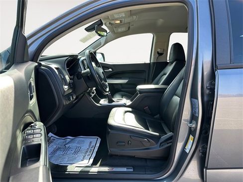 Used 2022 Chevrolet Colorado ZR2 w/ ZR2 Dusk Special Edition image 9