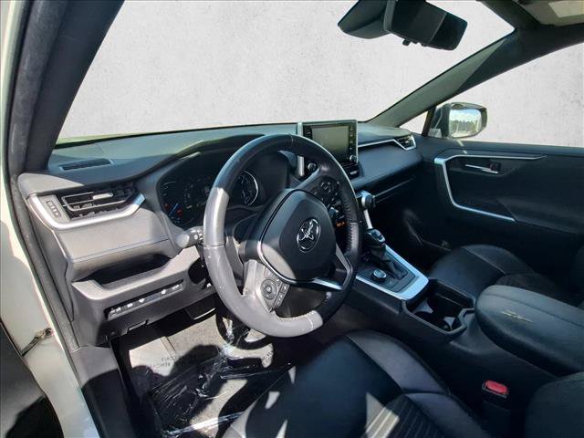 Used 2020 Toyota RAV4 XSE w/ XSE Grade Weather Package AWD/4WD image 10