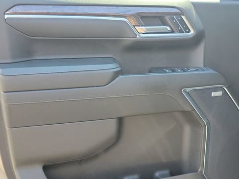 Certified 2023 Chevrolet Silverado 1500 LTZ w/ LTZ Convenience Package II AWD/4WD image 20